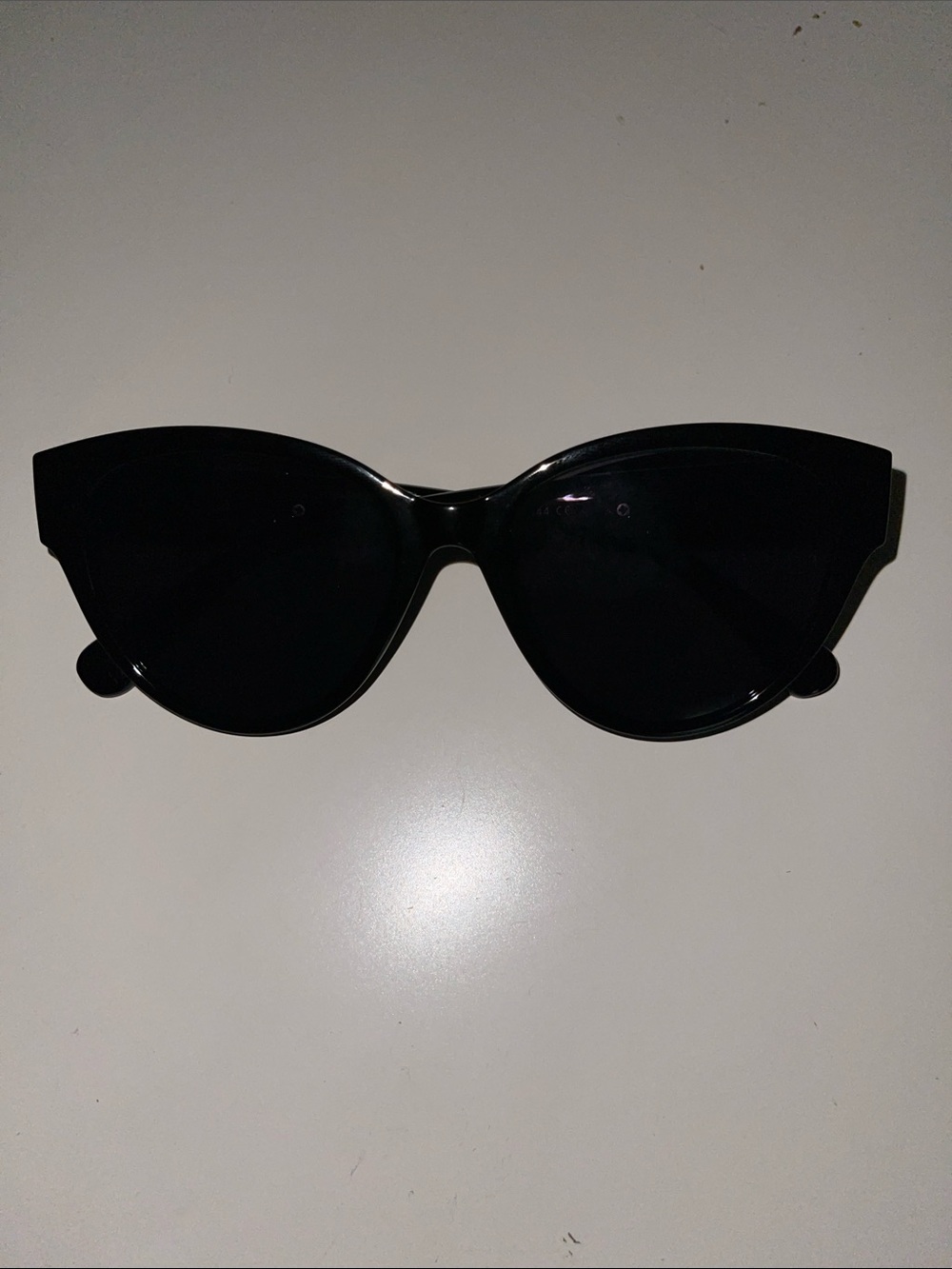NWOT-Black Cat-Eye Sunglasses - Classic Women Accessories